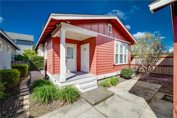 2488 England Street, Chico, California 95928