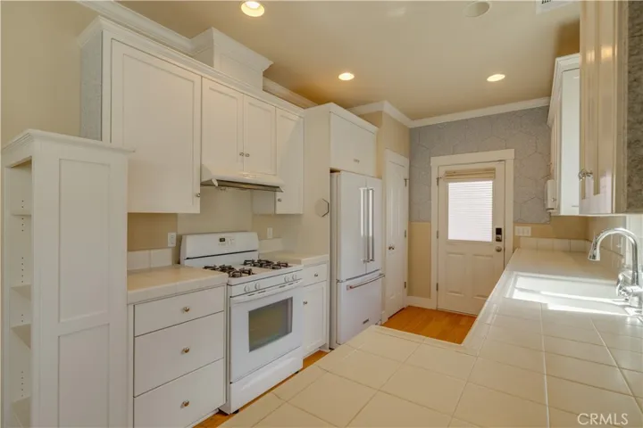 2488 England Street, Chico, California 95928