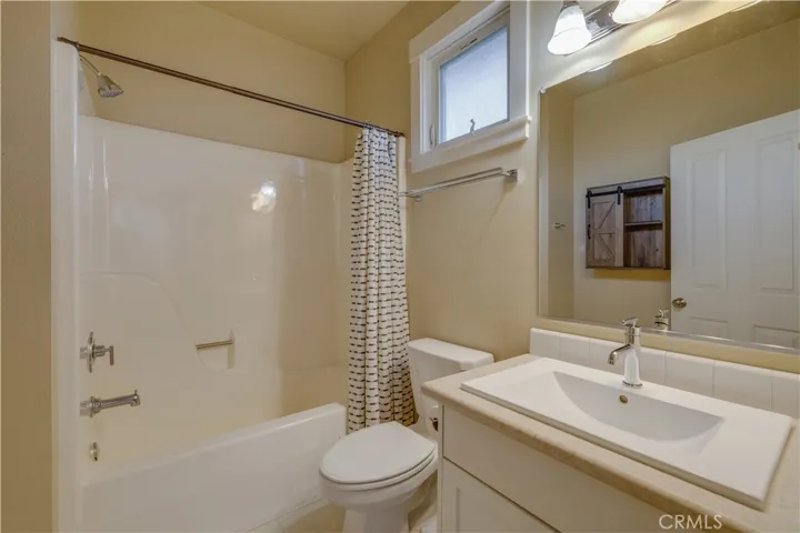 2488 England Street, Chico, California 95928