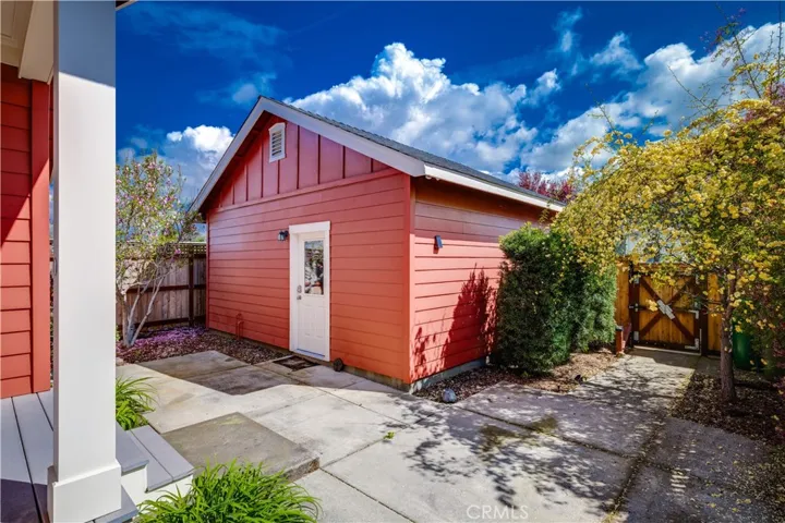 2488 England Street, Chico, California 95928