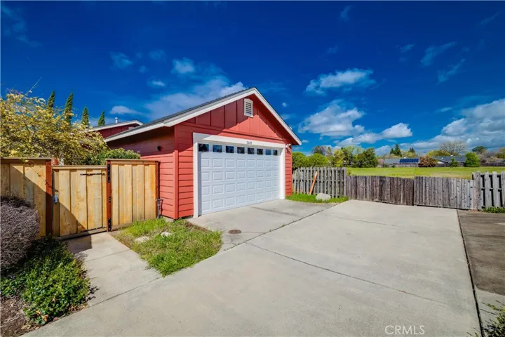 2488 England Street, Chico, California 95928