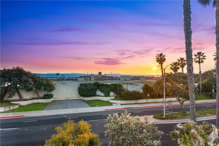 19441 Macgregor Circle, Huntington Beach, California 92648