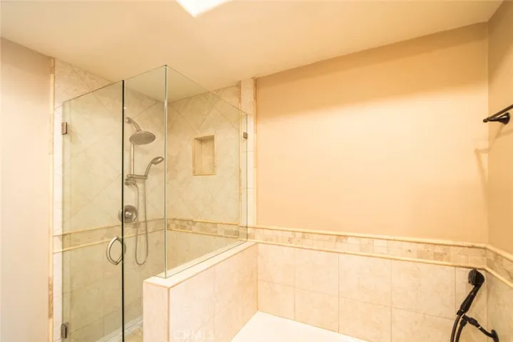 16 Tanglewood Drive, Irvine, California 92604