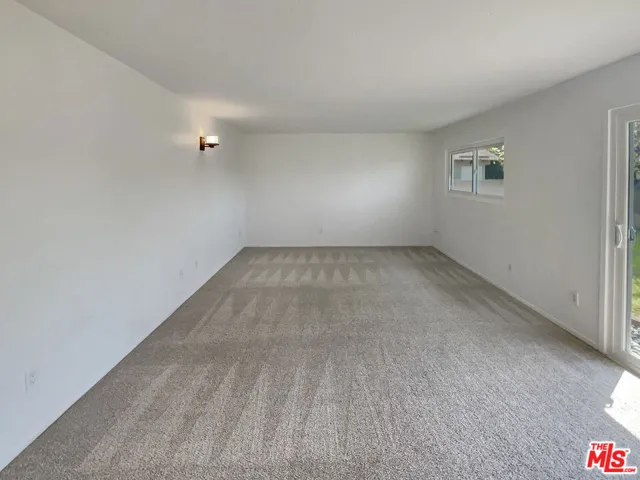 6562 Alexandria Drive, Huntington Beach, California 92647