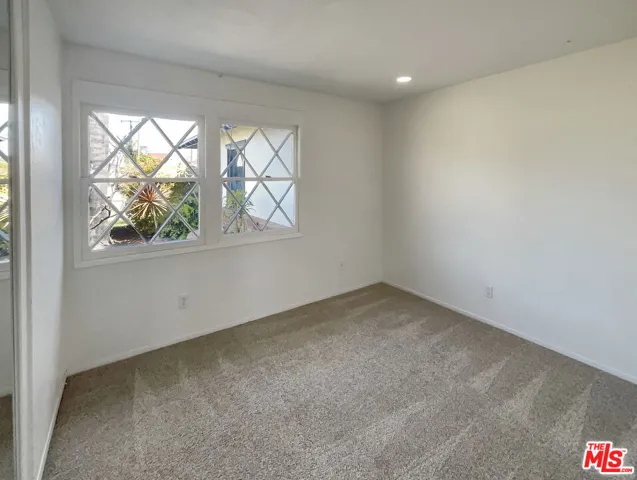 6562 Alexandria Drive, Huntington Beach, California 92647