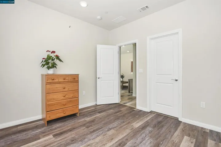 w/walk in closet