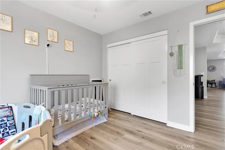 21945 Mountain View Road, Apple Valley, California 92308