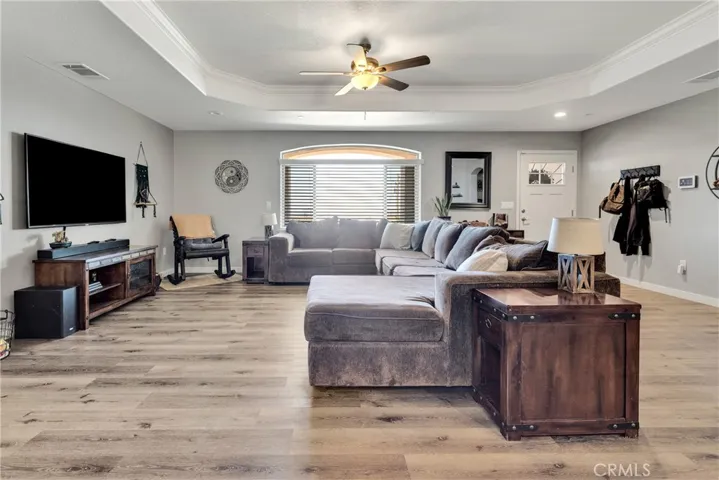 21945 Mountain View Road, Apple Valley, California 92308