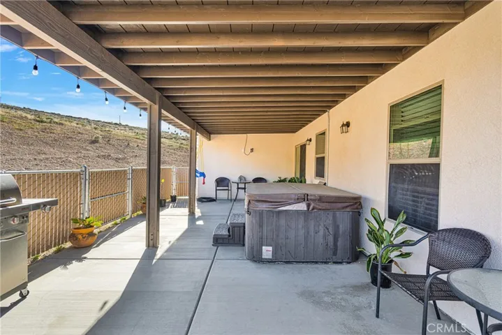 21945 Mountain View Road, Apple Valley, California 92308