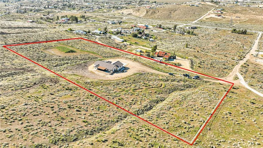 21945 Mountain View Road, Apple Valley, California 92308