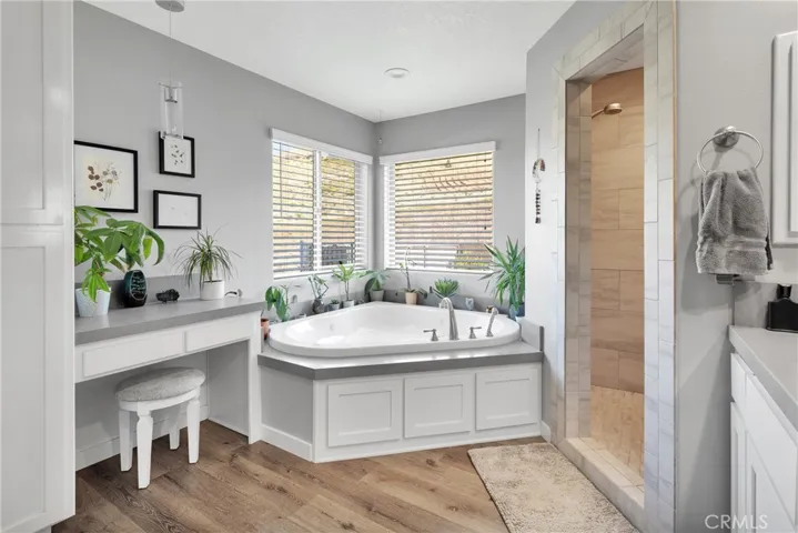 21945 Mountain View Road, Apple Valley, California 92308