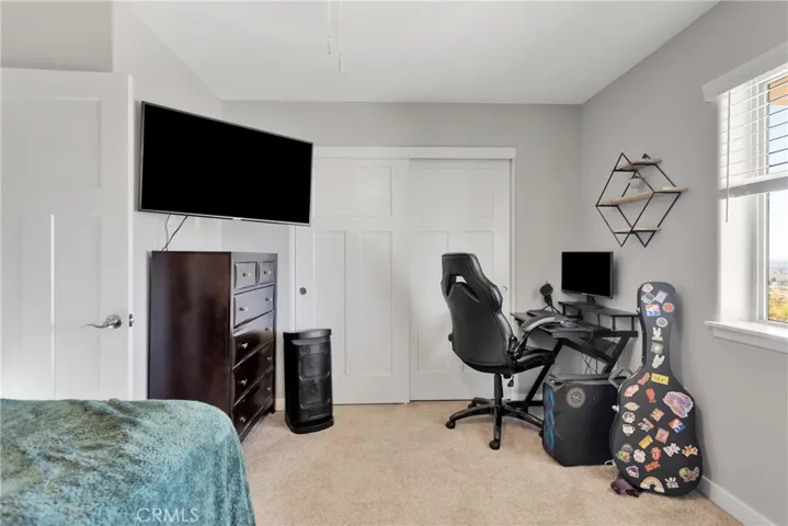 21945 Mountain View Road, Apple Valley, California 92308