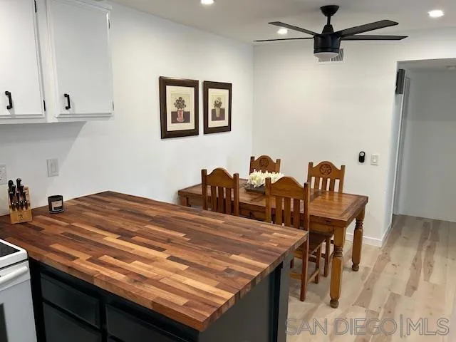 6211 Calle Mariselda 103, San Diego, California 92124