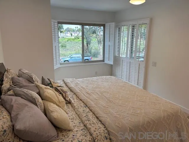 6211 Calle Mariselda 103, San Diego, California 92124