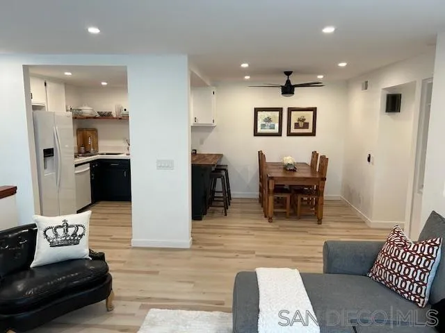 6211 Calle Mariselda 103, San Diego, California 92124