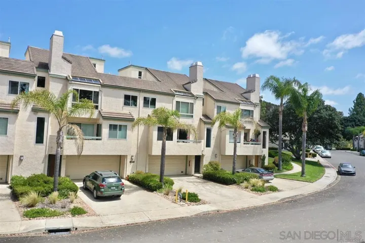 6211 Calle Mariselda 103, San Diego, California 92124