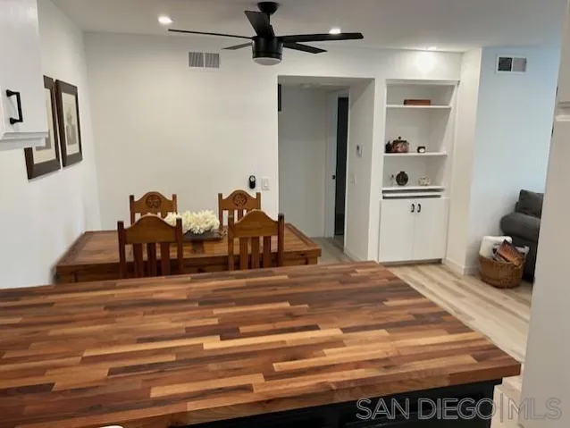 6211 Calle Mariselda 103, San Diego, California 92124