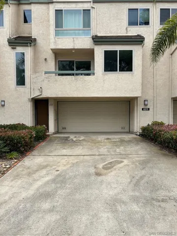 6211 Calle Mariselda 103, San Diego, California 92124