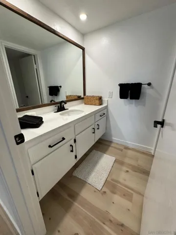 6211 Calle Mariselda 103, San Diego, California 92124
