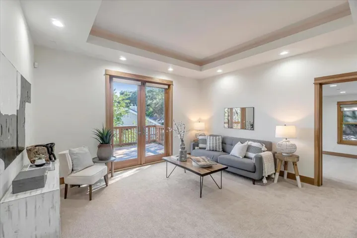 2 Vallecito Lane, Orinda, California 94563