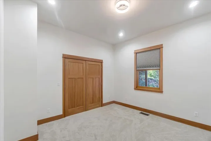 2 Vallecito Lane, Orinda, California 94563