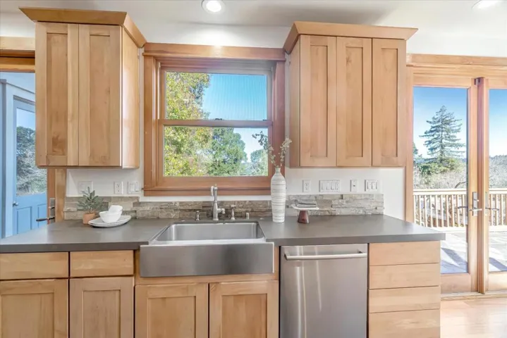 2 Vallecito Lane, Orinda, California 94563