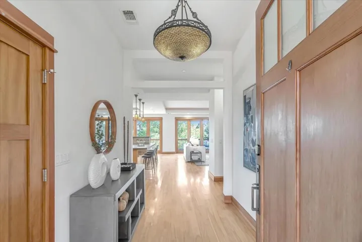 2 Vallecito Lane, Orinda, California 94563