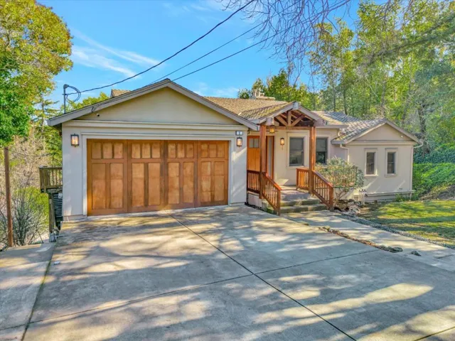 2 Vallecito Lane, Orinda, California 94563