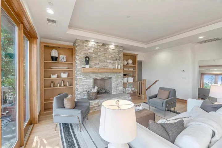 2 Vallecito Lane, Orinda, California 94563