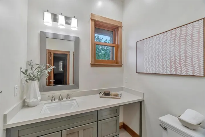 2 Vallecito Lane, Orinda, California 94563
