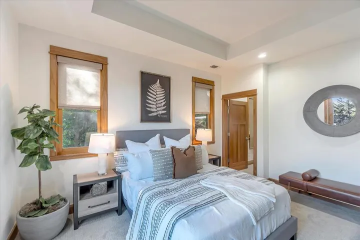 2 Vallecito Lane, Orinda, California 94563