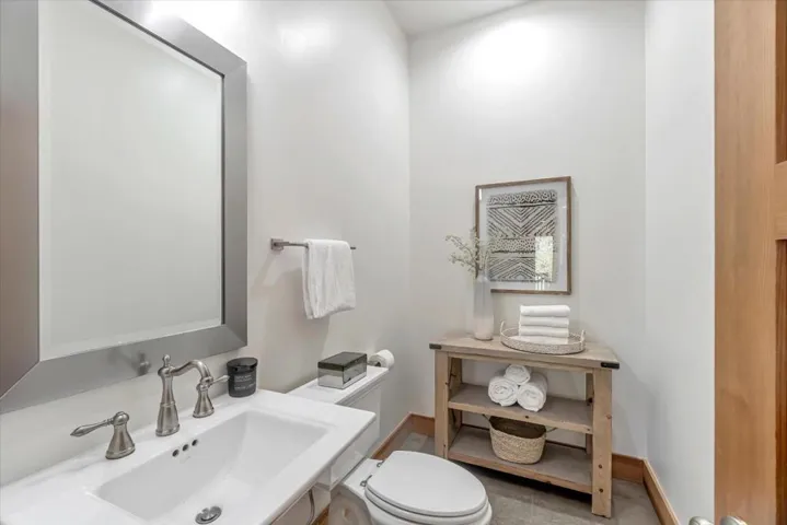 2 Vallecito Lane, Orinda, California 94563