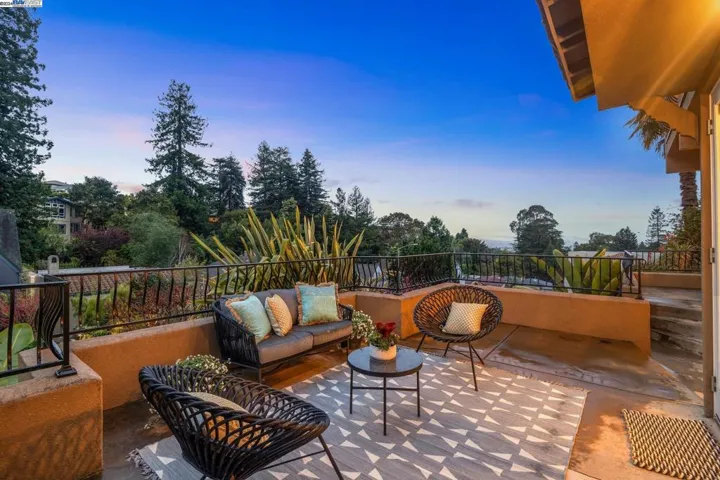 6308 Broadway Terrace, Oakland, California 94618