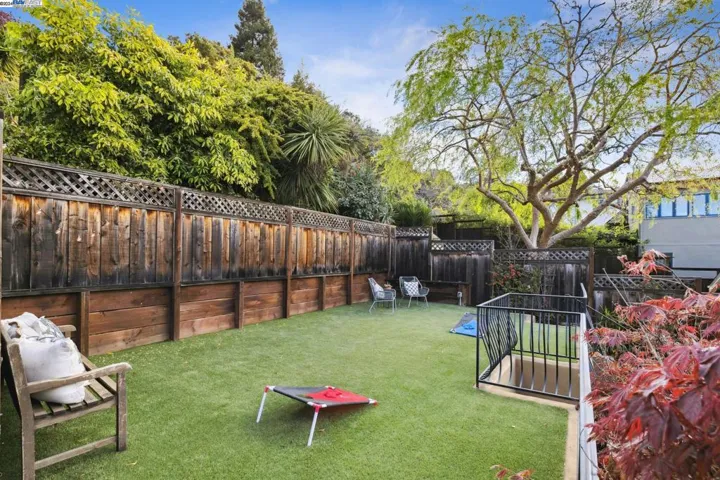 6308 Broadway Terrace, Oakland, California 94618