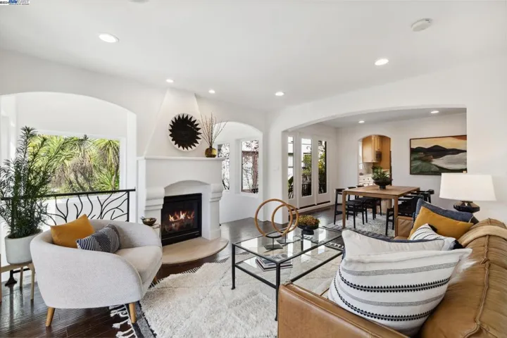6308 Broadway Terrace, Oakland, California 94618
