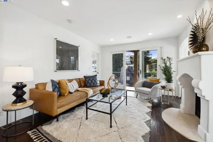 6308 Broadway Terrace, Oakland, California 94618
