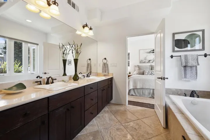 6308 Broadway Terrace, Oakland, California 94618