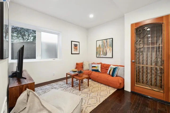 6308 Broadway Terrace, Oakland, California 94618