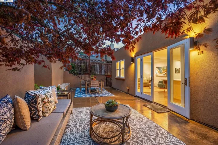 6308 Broadway Terrace, Oakland, California 94618