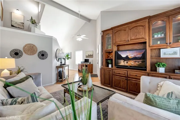 8 Via Violeta, Rancho Santa Margarita, California 92688