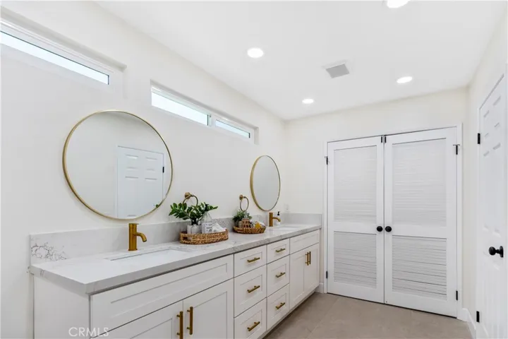 1070 S Road Runner Road, Anaheim Hills, California 92807