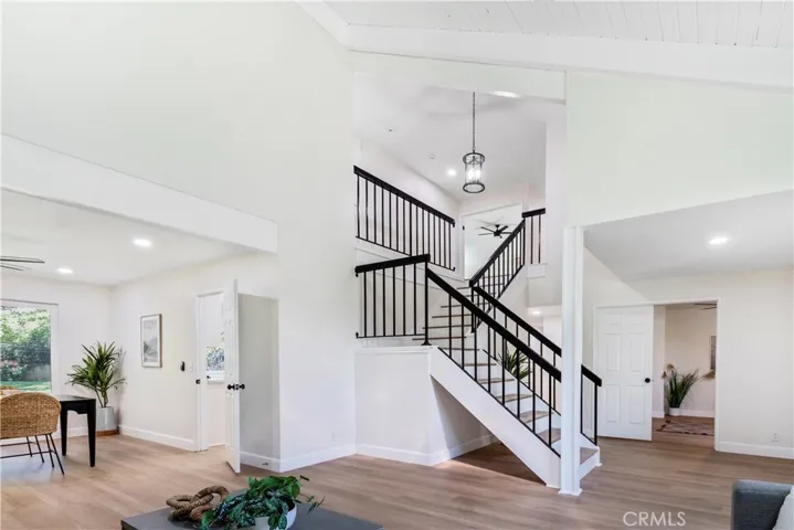 1070 S Road Runner Road, Anaheim Hills, California 92807