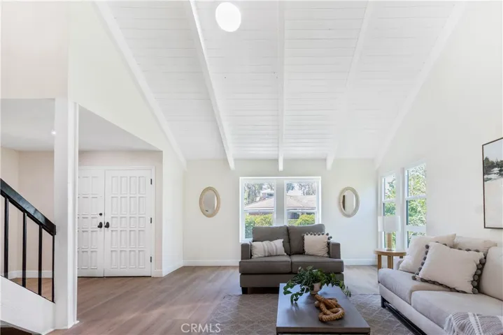 1070 S Road Runner Road, Anaheim Hills, California 92807