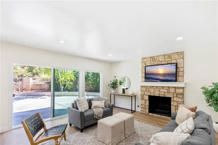 1070 S Road Runner Road, Anaheim Hills, California 92807
