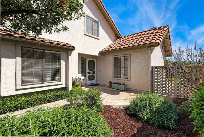 825 Glenwood Way, Escondido, California 92026
