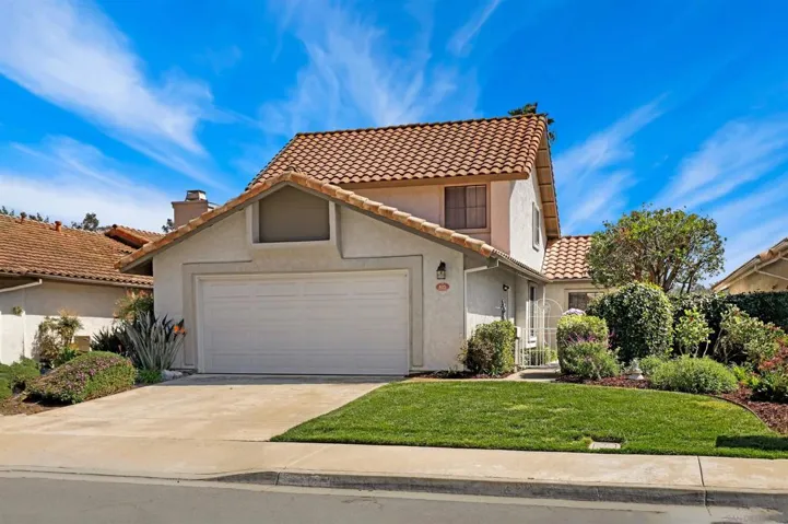 825 Glenwood Way, Escondido, California 92026