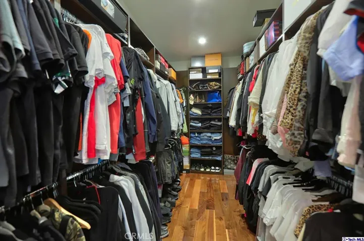 1564 Sheridan Road, Glendale, California 91206