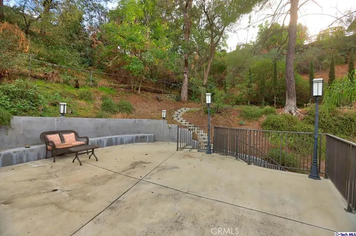 1564 Sheridan Road, Glendale, California 91206