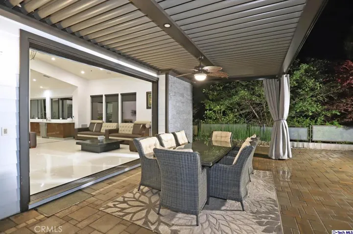 1564 Sheridan Road, Glendale, California 91206