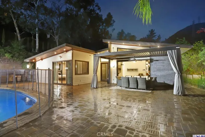 1564 Sheridan Road, Glendale, California 91206